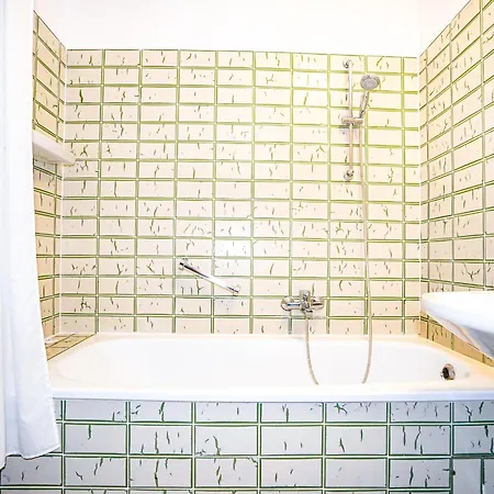 Apartment Am Meer, Mit Schwimmbad Und Sauna Timmendorfer Strand