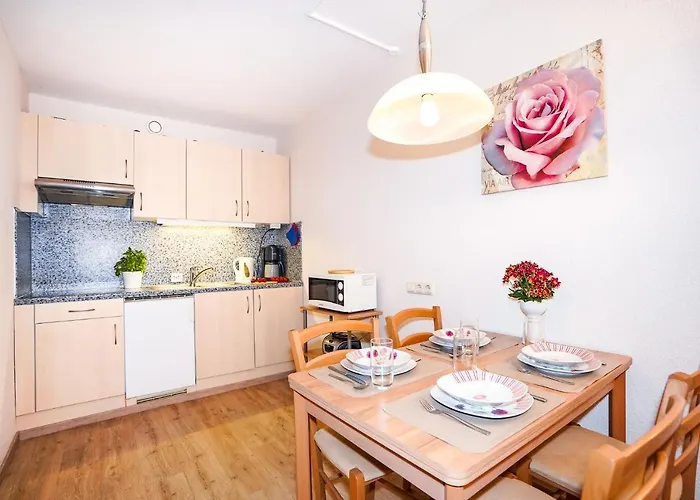 Appartement Am Meer, Mit Schwimmbad Und Sauna