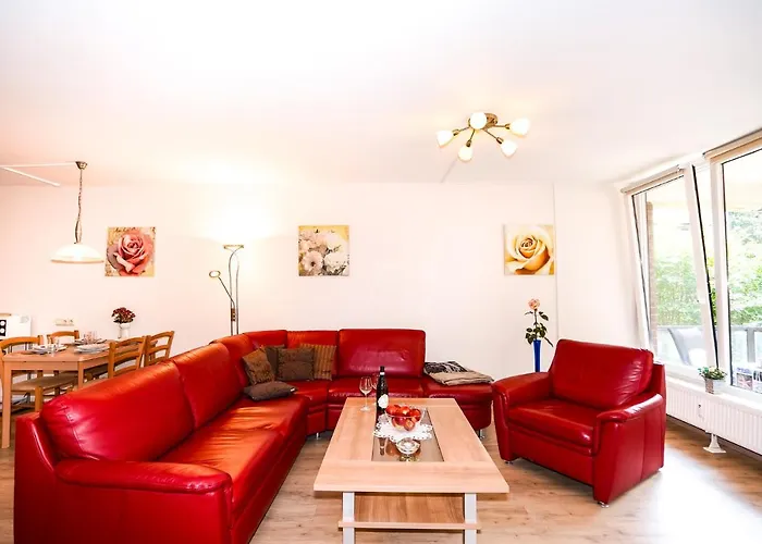 Am Meer, Mit Schwimmbad Und Sauna * Timmendorfer Strand