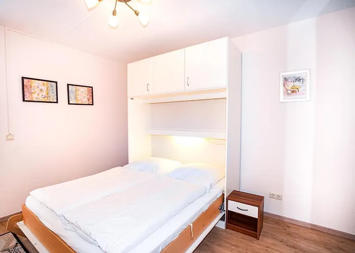 Am Meer, Mit Schwimmbad Und Sauna Apartment *