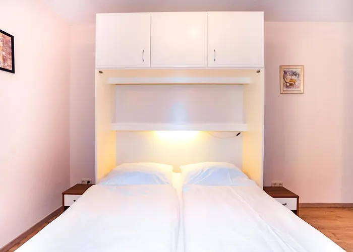 Am Meer, Mit Schwimmbad Und Sauna * Timmendorfer Strand